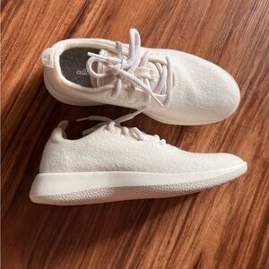 Allbirds women’s wool runners